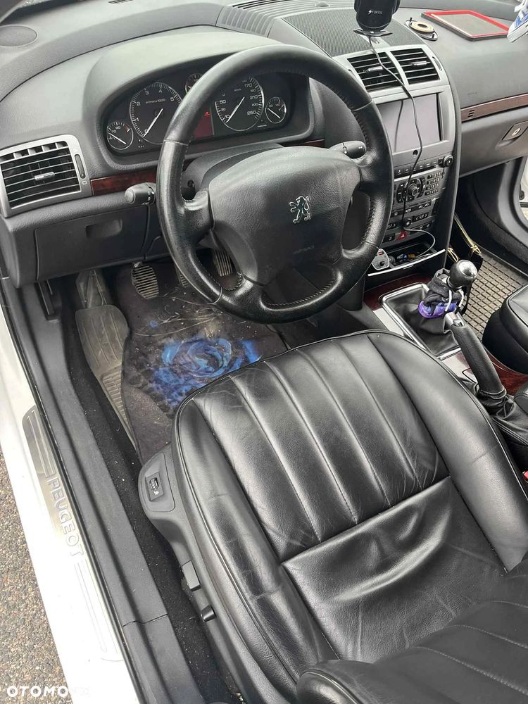 Peugeot 407 - 6