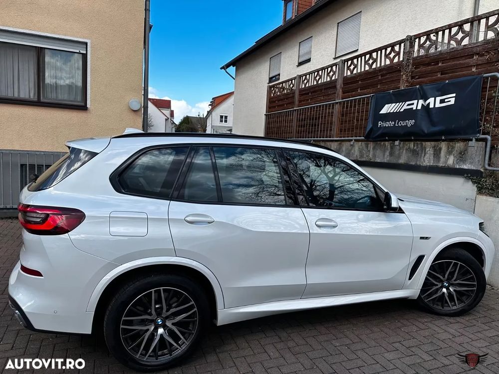 BMW X5 xDrive45e - 33