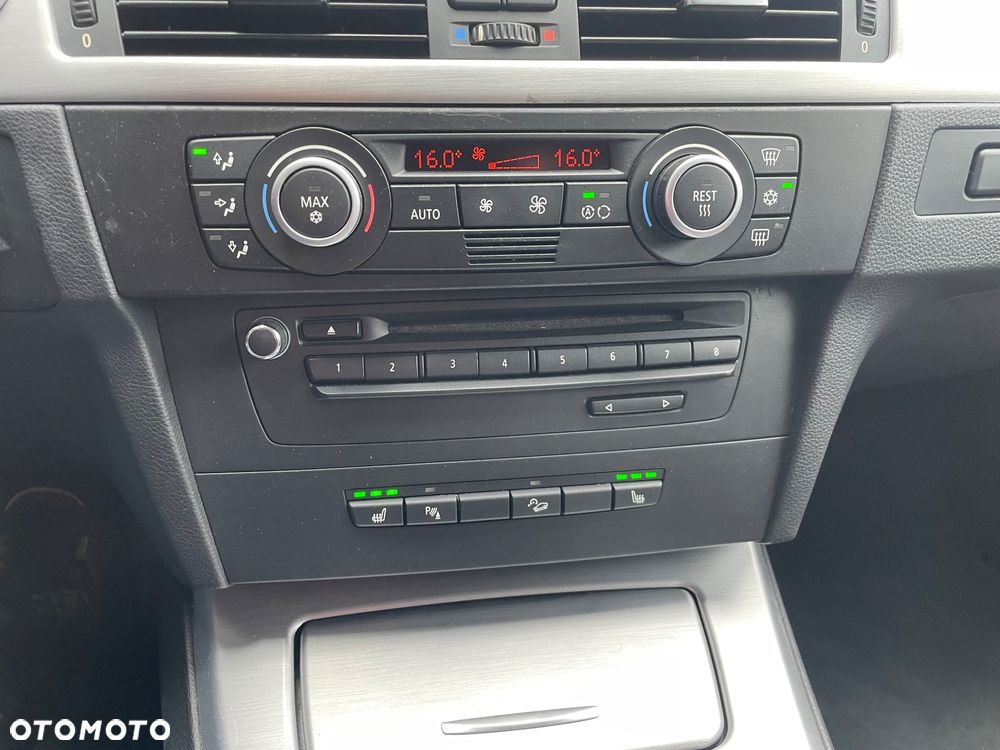 BMW Seria 3 - 28