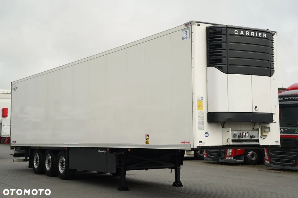 Schmitz Cargobull CHŁODNIA / CARRIER MAXIMA 1300 / OS PODNOSZONA / KOSZ NA PALETY - 1