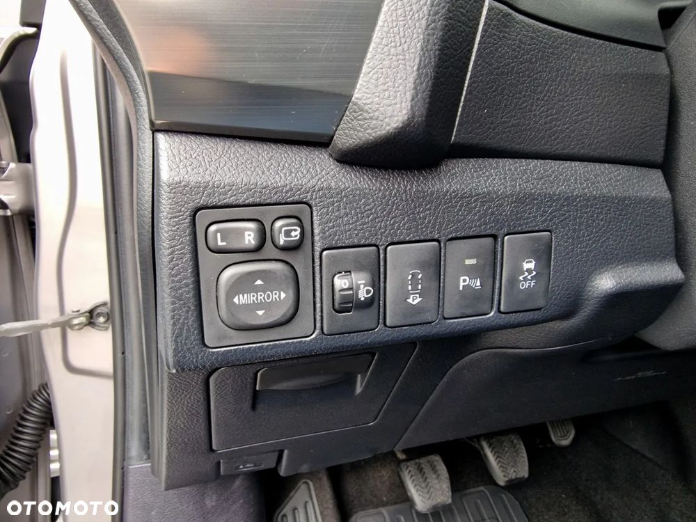 Toyota Auris 1.6 Valvematic Executive - 29