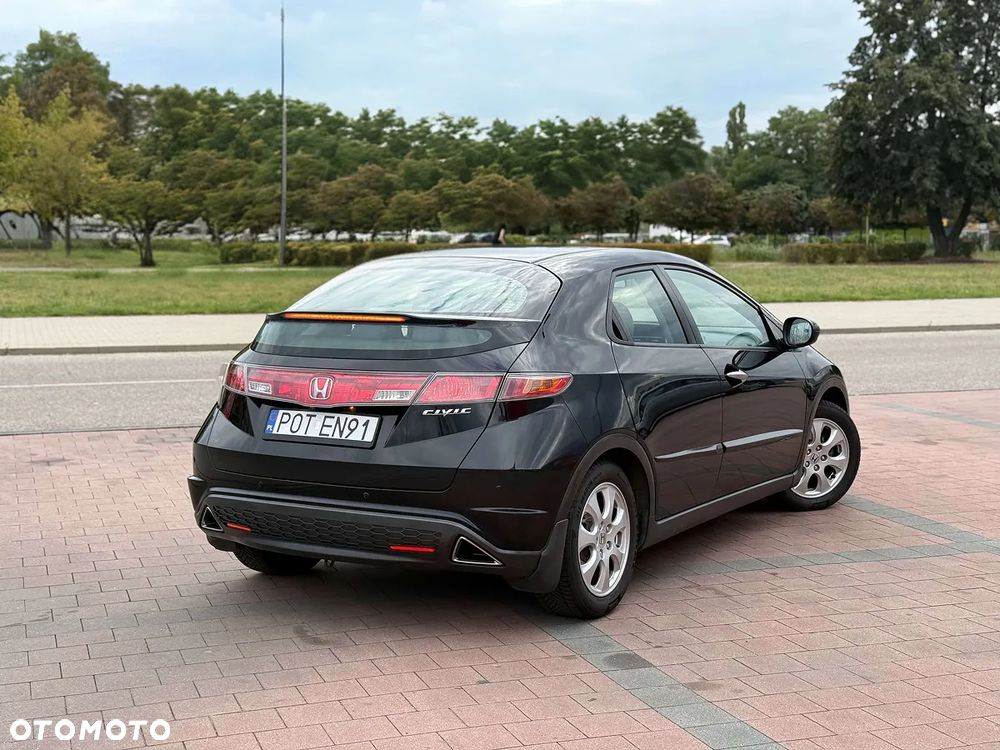 Honda Civic 1.4 Comfort - 2