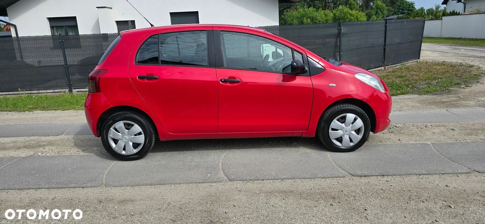 Toyota Yaris 1.0 Luna A/C - 3