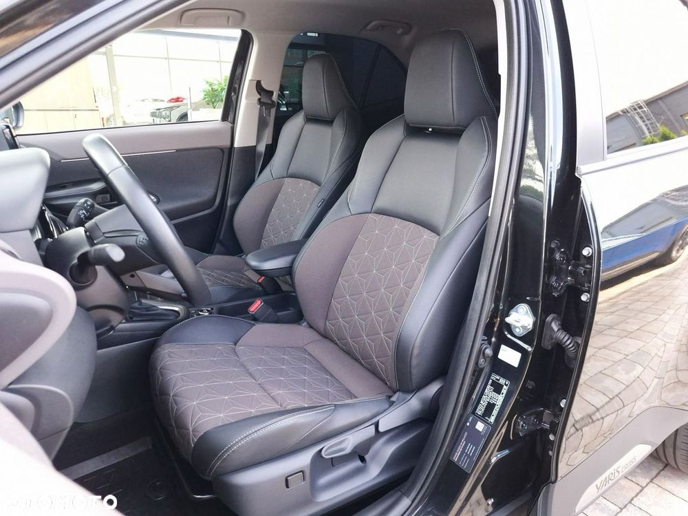 Toyota Yaris Cross Hybrid 1.5 Executive AWD - 5