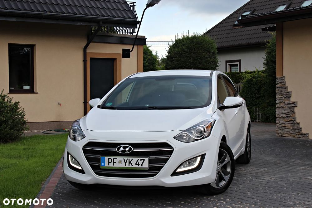 Hyundai i30 1.4 Select - 22
