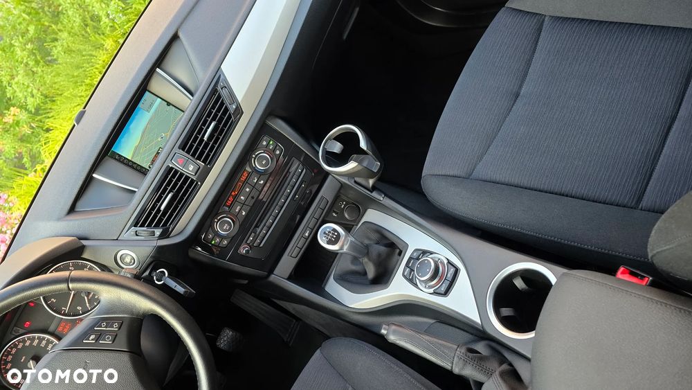 BMW X1 sDrive18i xLine - 15