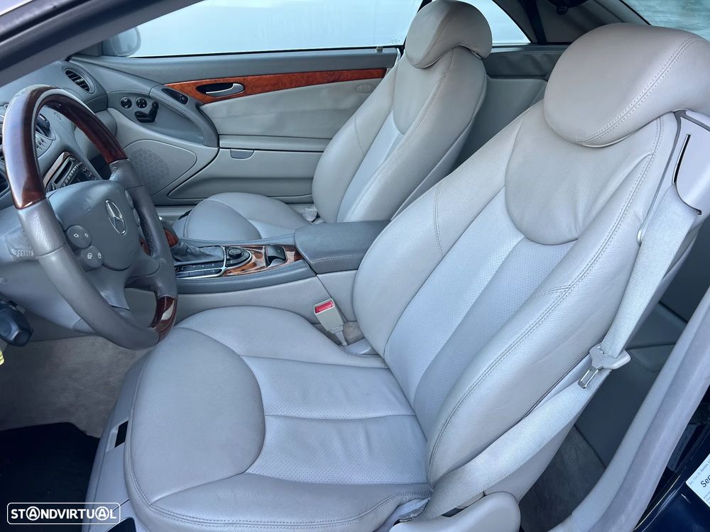 Mercedes-Benz SL 500 Standard - 16