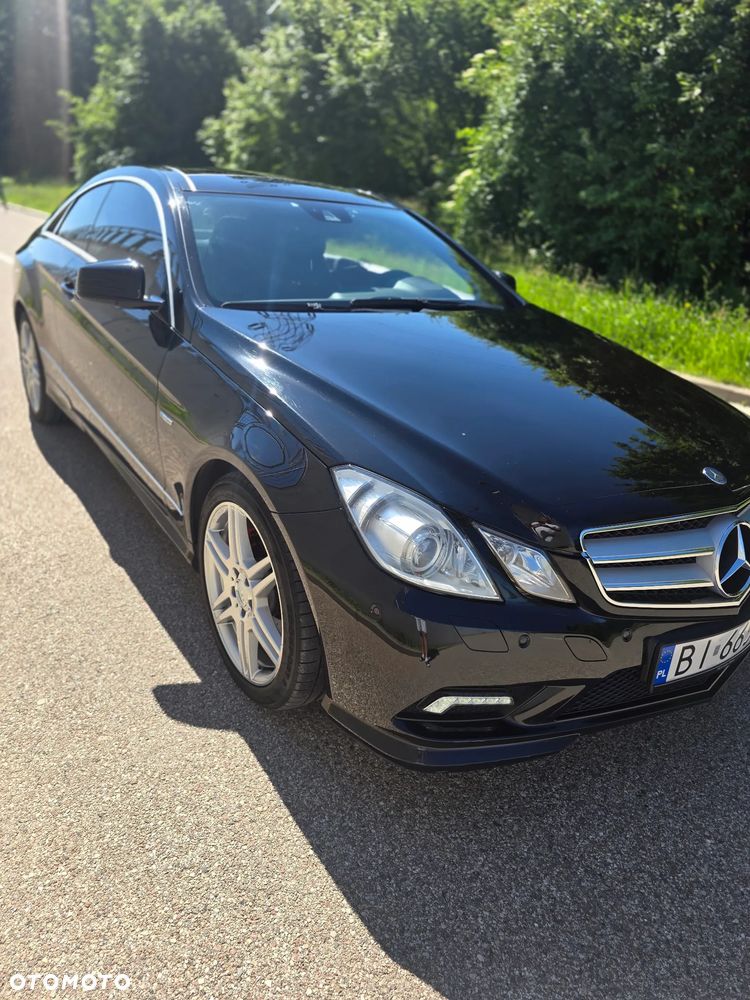 Mercedes-Benz Klasa E 220 CDI DPF BlueEFFICIENCY Automatik Elegance - 29