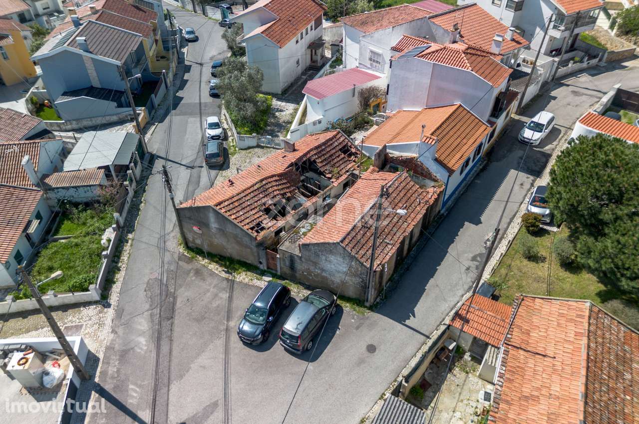 Moradia térrea p/ Investimento - centro de Alcabideche - Grande imagem: 2/13