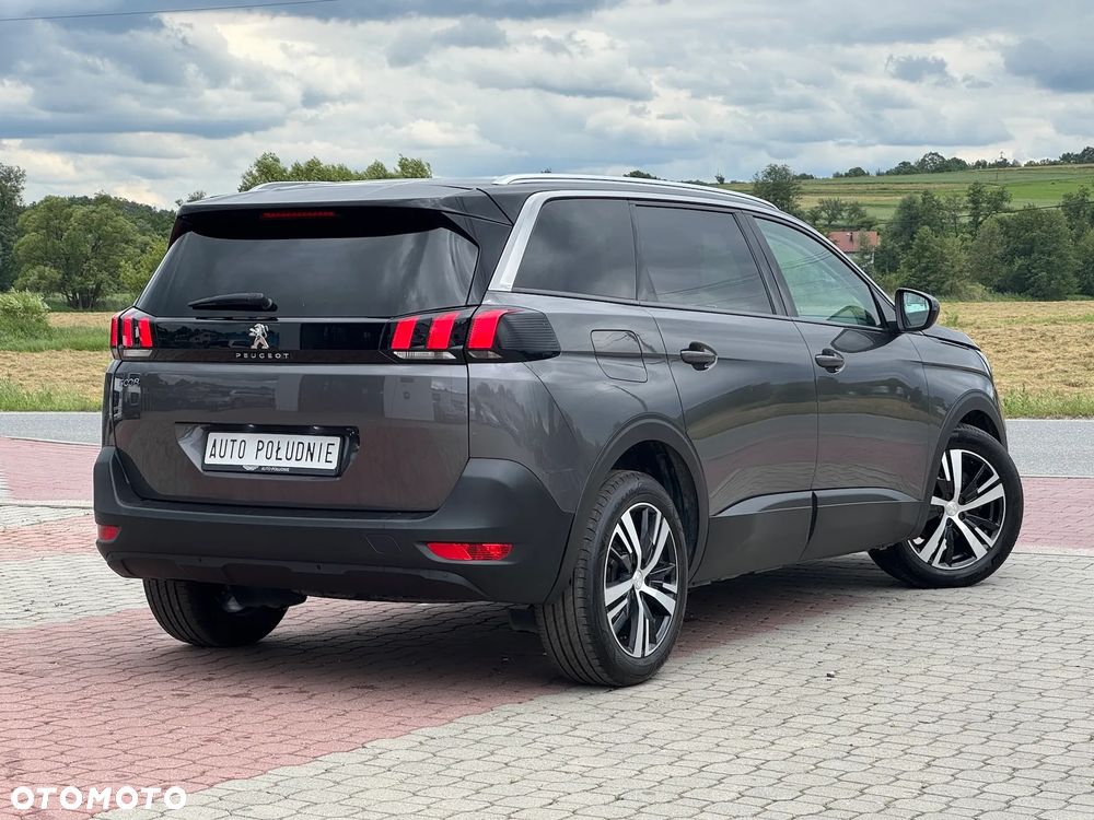 Peugeot 5008 - 3