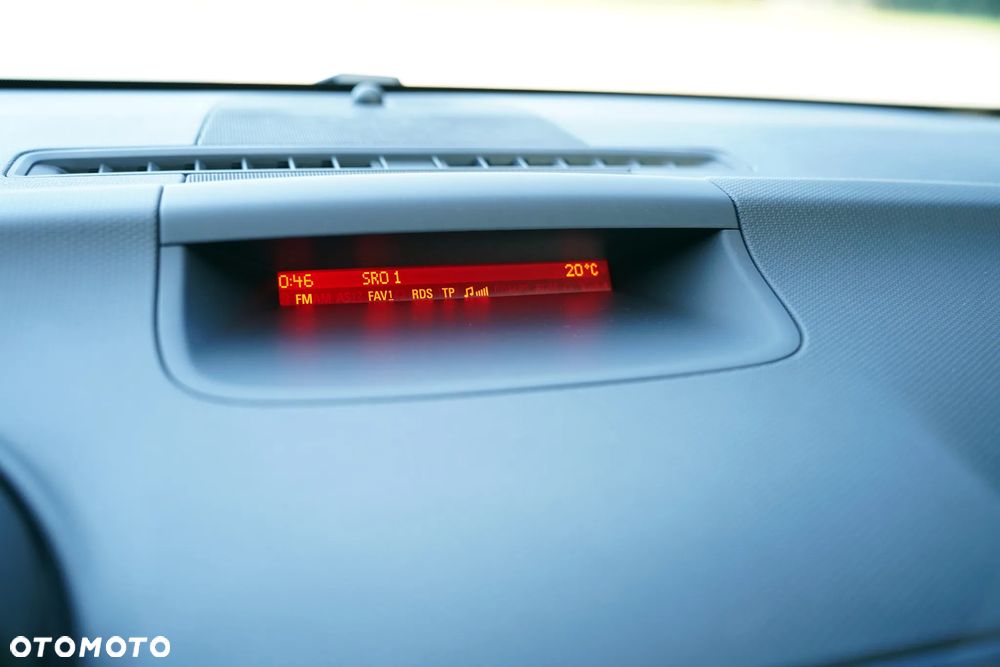 Opel Meriva 1.4 Style - 28