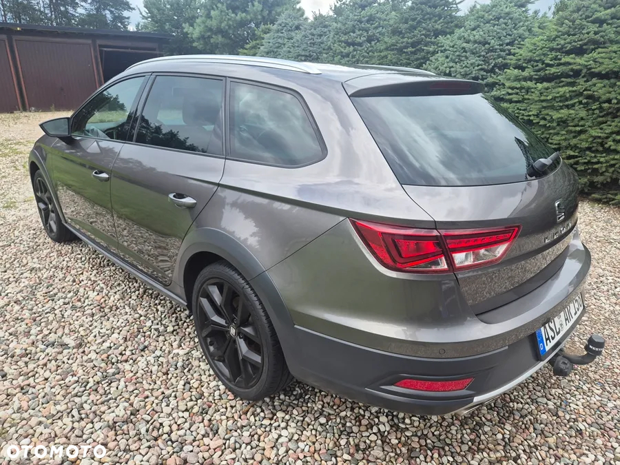 Seat Leon 2.0 TDI X-Perience S&S 4Drive - 3