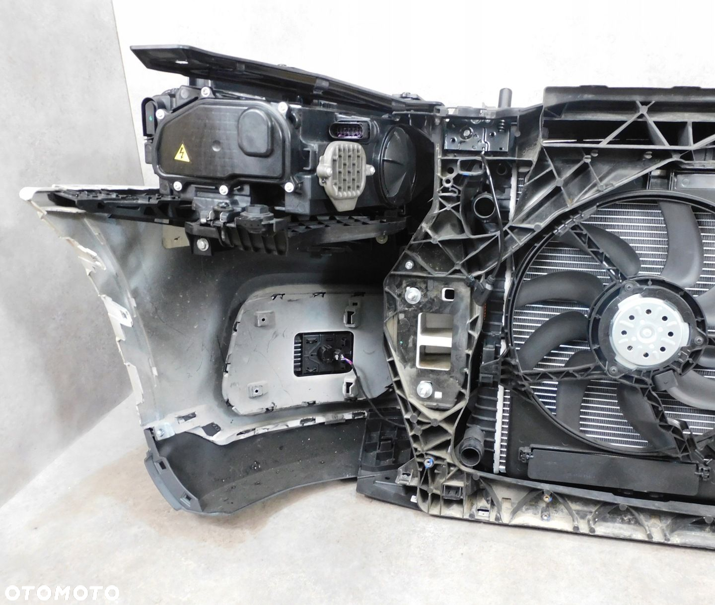 AUDI Q3 8U LIFT PRZÓD ZDERZAK LAMPY MASKA BŁOTNIKI PAS XENON - 10