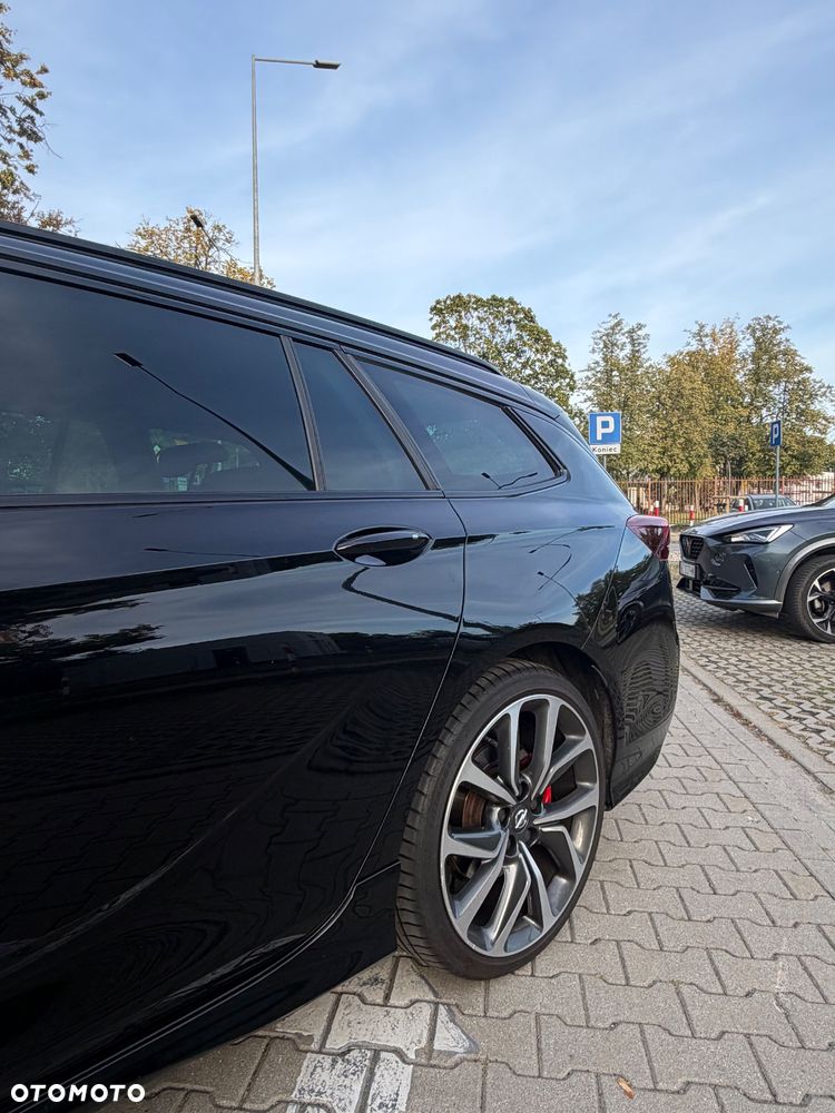 Opel Insignia 2.0 CDTI 4x4 GSi S&S - 9
