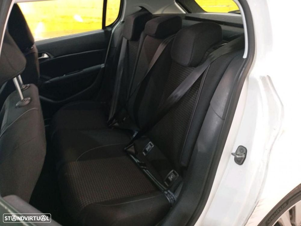 Peugeot 308 1.5 BlueHDi Business Line - 7