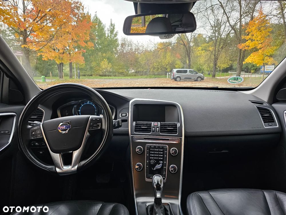 Volvo XC 60 D4 AWD Geartronic Summum - 14