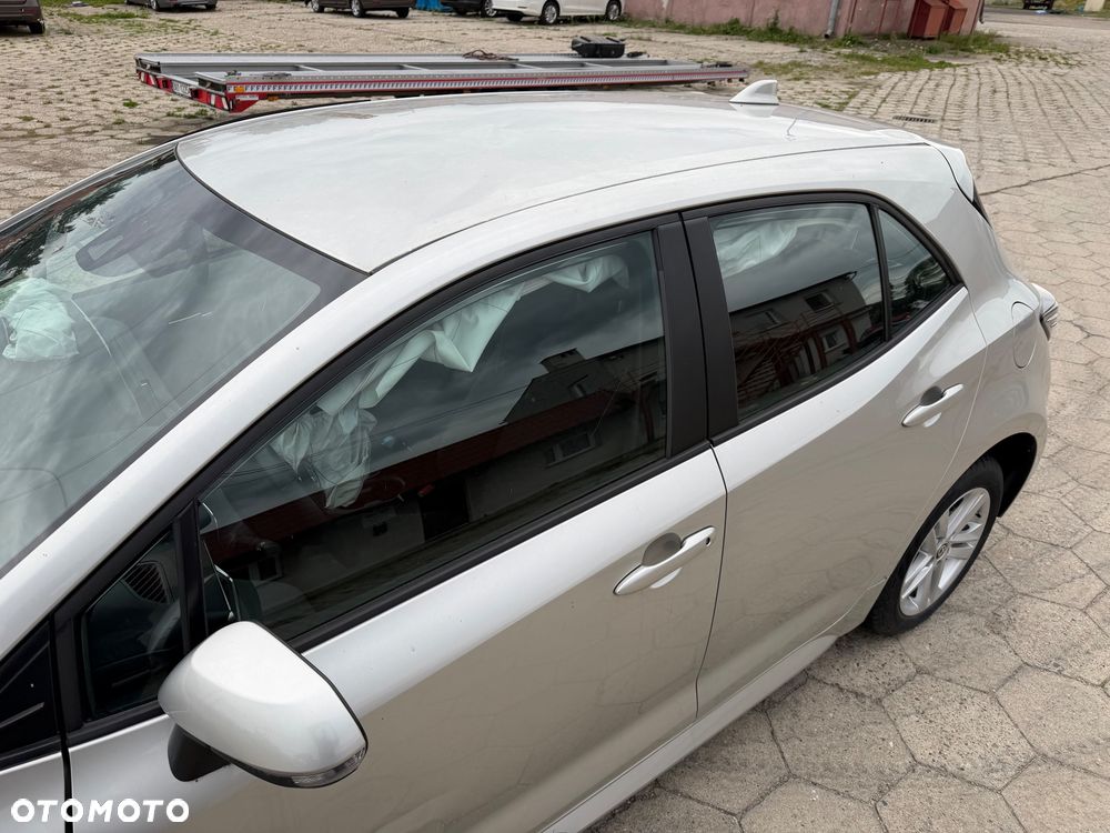 Toyota Corolla 1.8 Business Edition - 17