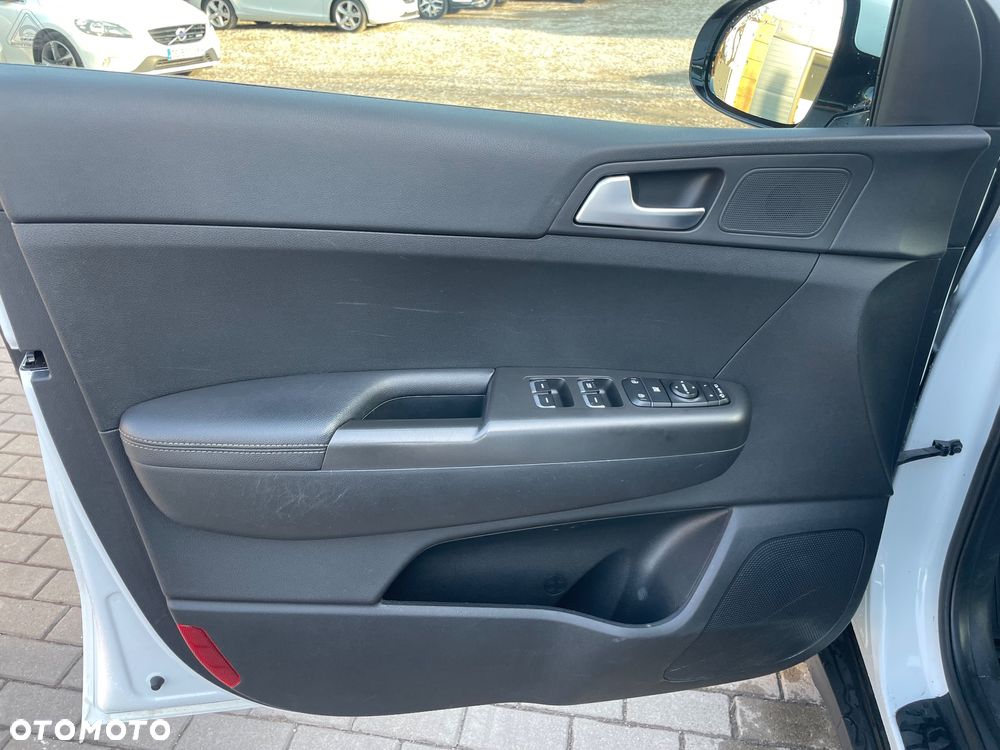 Kia Sportage 1.6 CRDI 2WD SPIRIT - 17