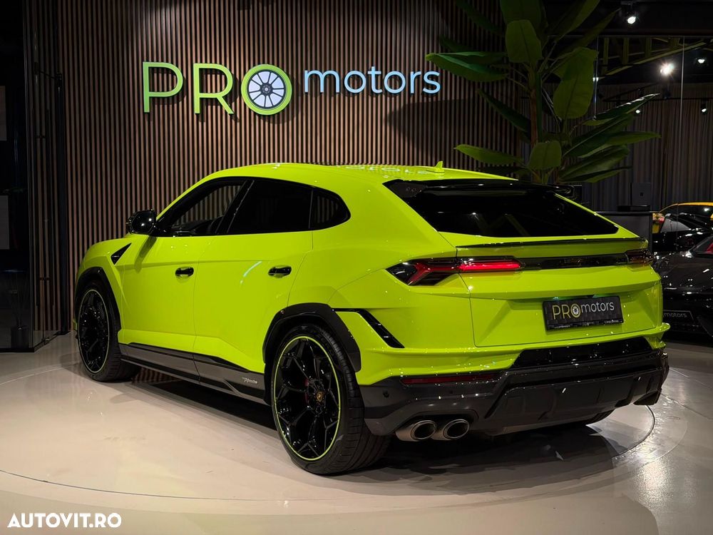 Lamborghini URUS - 40