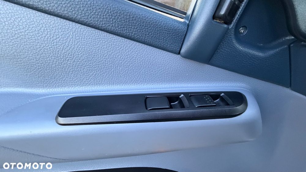 Mitsubishi Fuso - 23