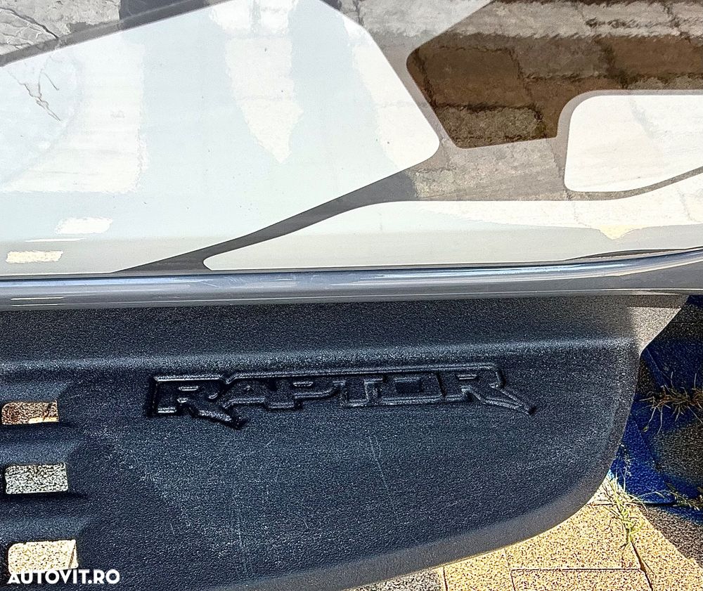 Ford Raptor - 18