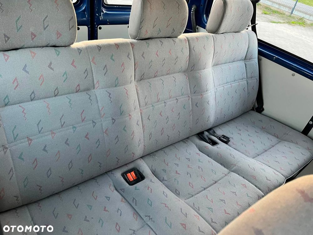 Volkswagen Transporter - 16