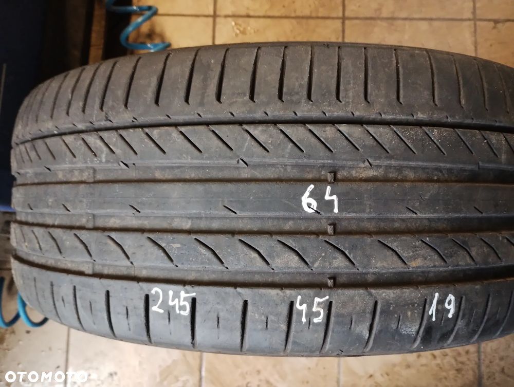 Continental 245/45/19 nr 64
