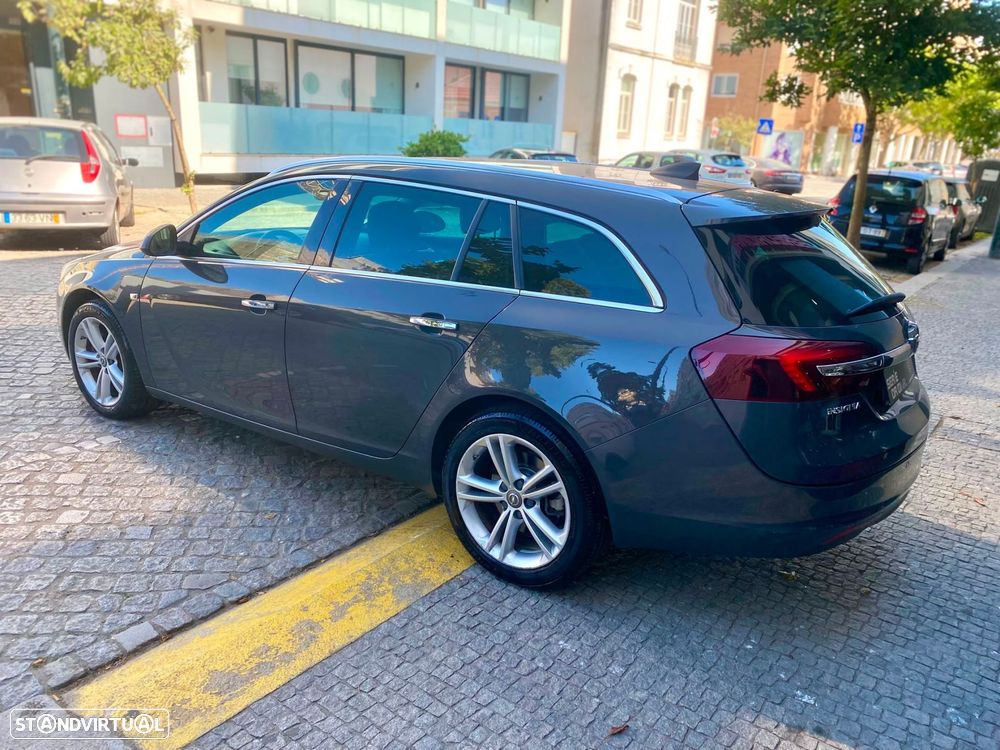 Opel Insignia Sports Tourer - 7