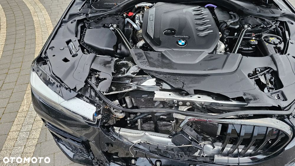 BMW Seria 7 730d xDrive mHEV sport - 32