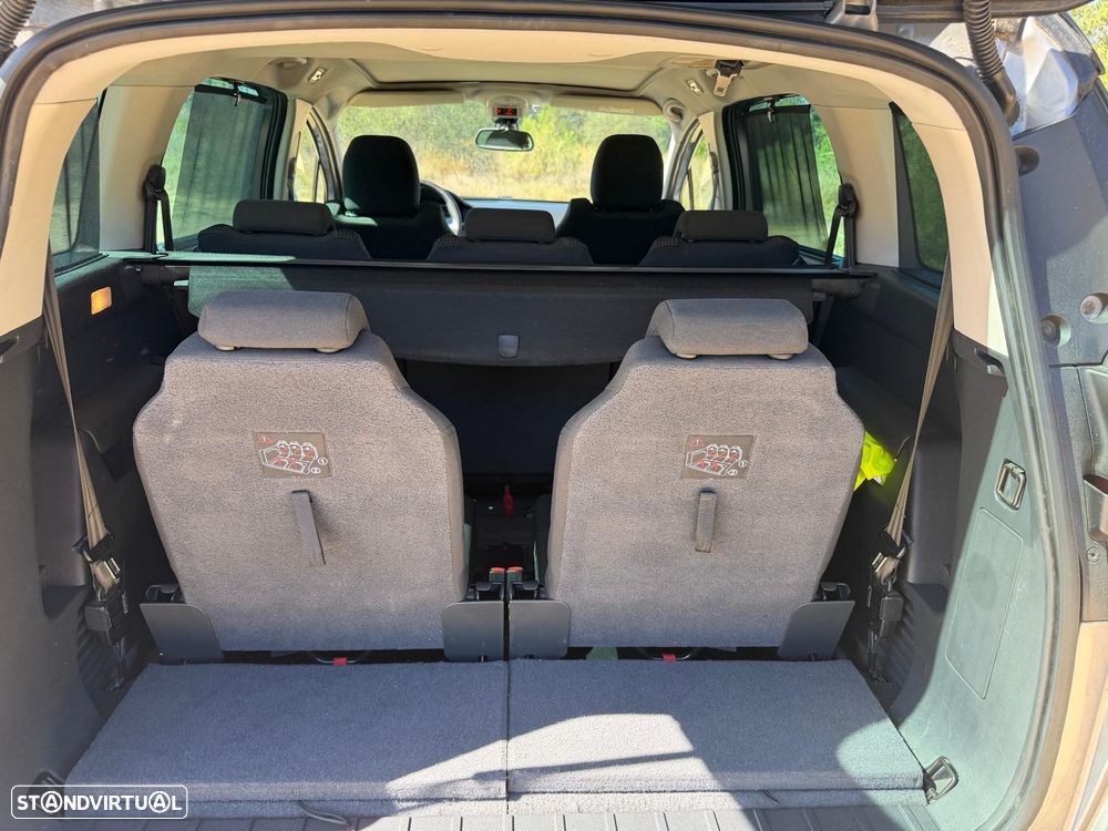 Peugeot 5008 1.6 HDi 7L SE Style - 12