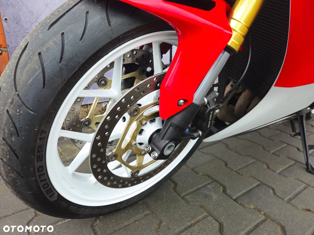 Honda CBR - 9