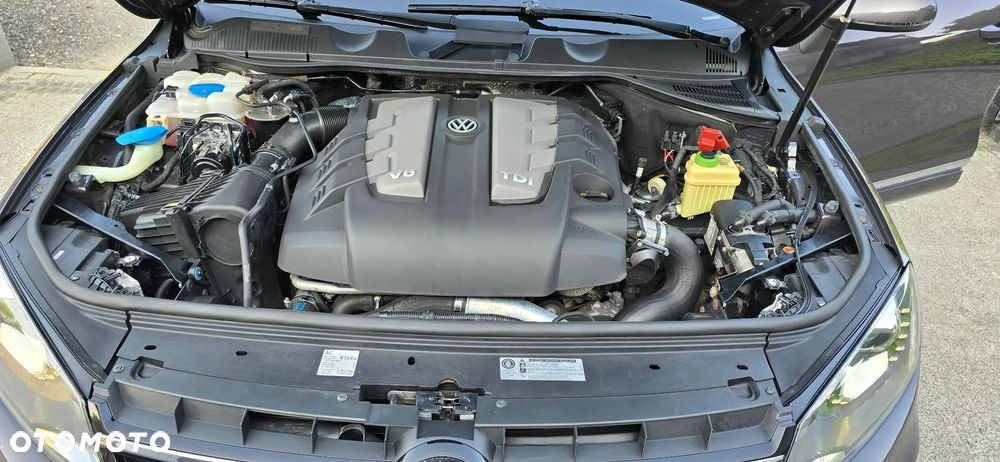 Volkswagen Touareg 3.0 V6 TDI BMT R-Style - 23