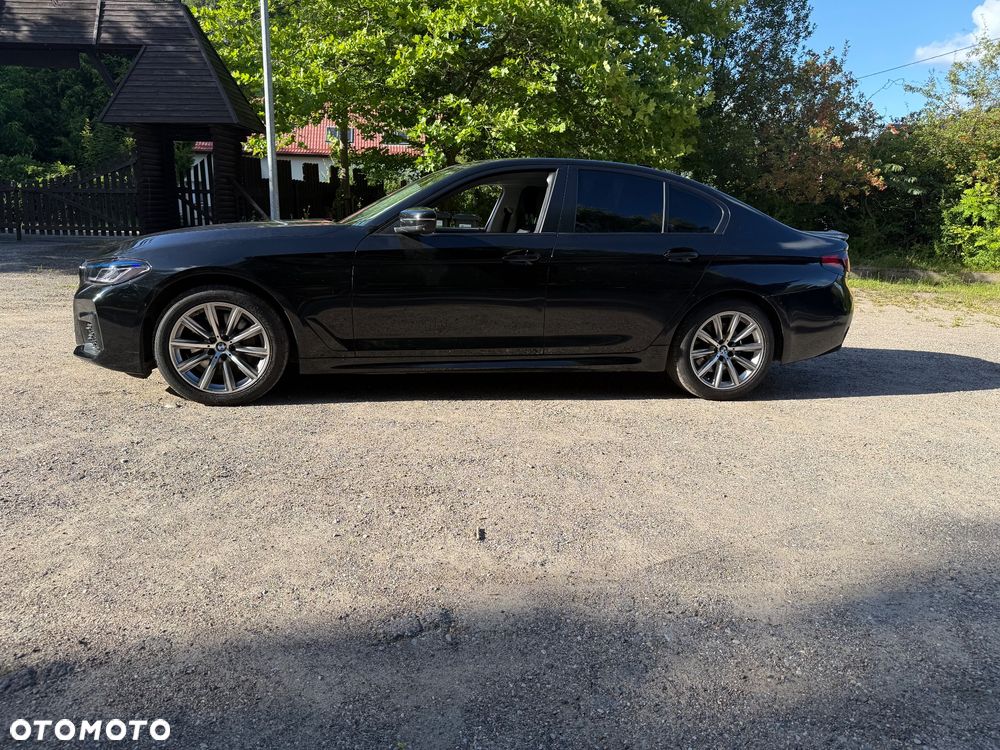 BMW Seria 5 530i GPF xDrive - 18