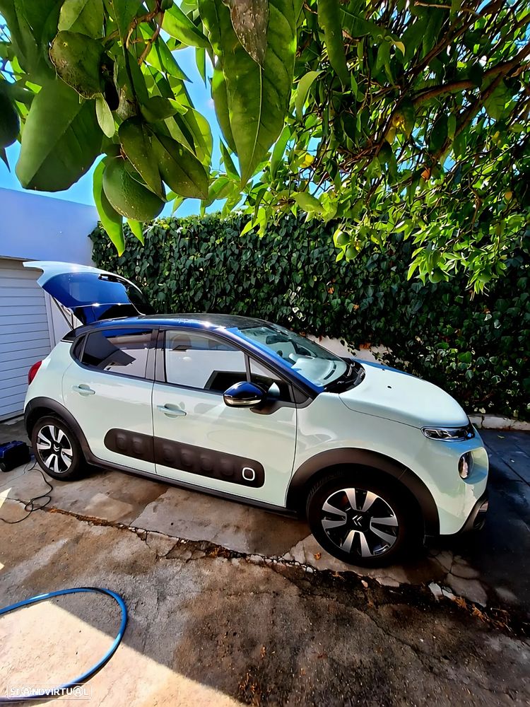 Citroën C3 1.2 PureTech Shine - 1