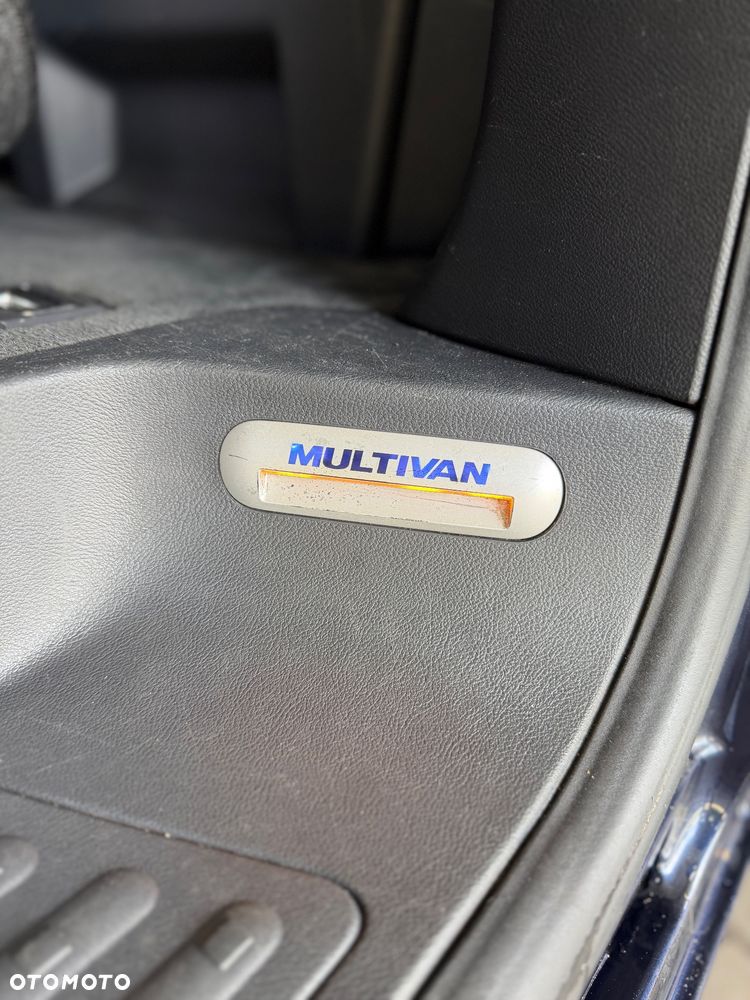 Volkswagen Multivan - 15