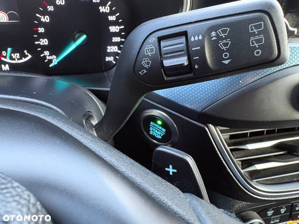 Ford Focus - 28