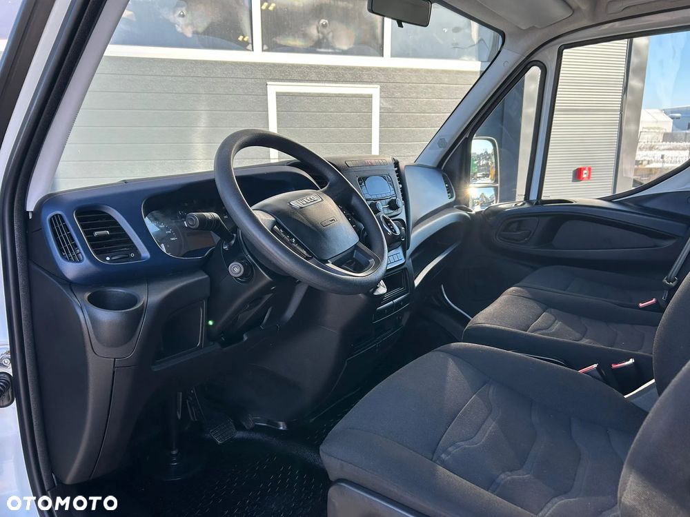 Iveco Daily 35C18 3.0 HPI Hi-Matic Kontener 8 palet + winda 750kg + drzwi boczne **Wysoki kontener**KLIMA**Serwis**Sprowadzony** - 11