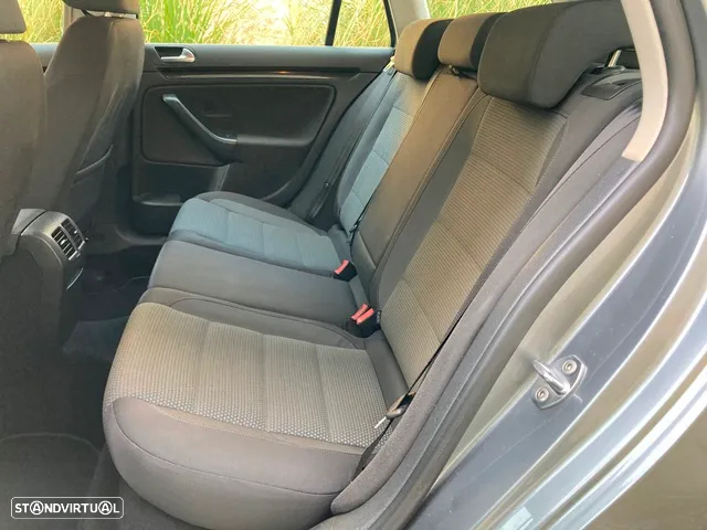 VW Golf Variant 1.6 TDi Sportline - 22