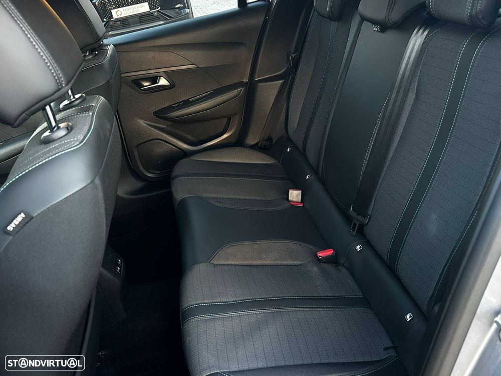 Peugeot 208 1.2 PureTech Allure EAT8 - 19