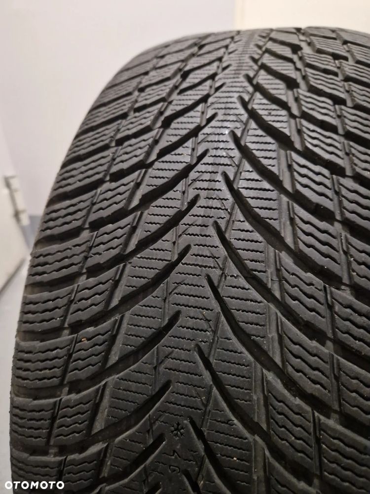 Nokian WR SNOWPROOF P 235/45R18 98V - 2