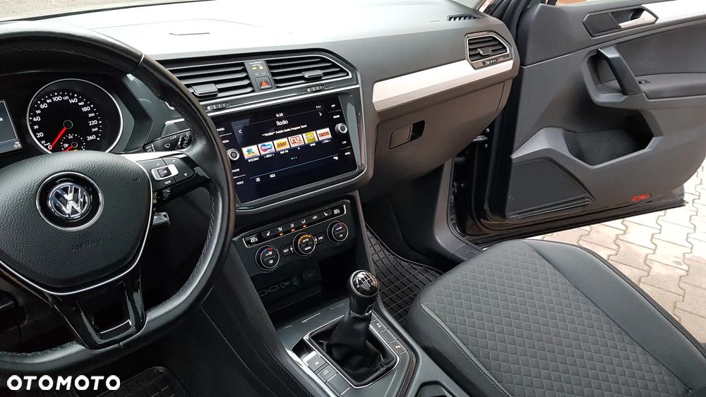 Volkswagen Tiguan 1.5 TSI EVO Comfortline - 37