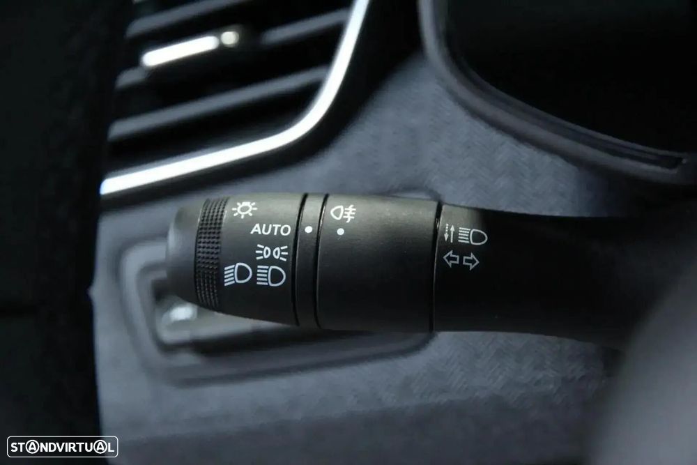 Renault Clio 1.0 TCe Techno Bi-Fuel - 3