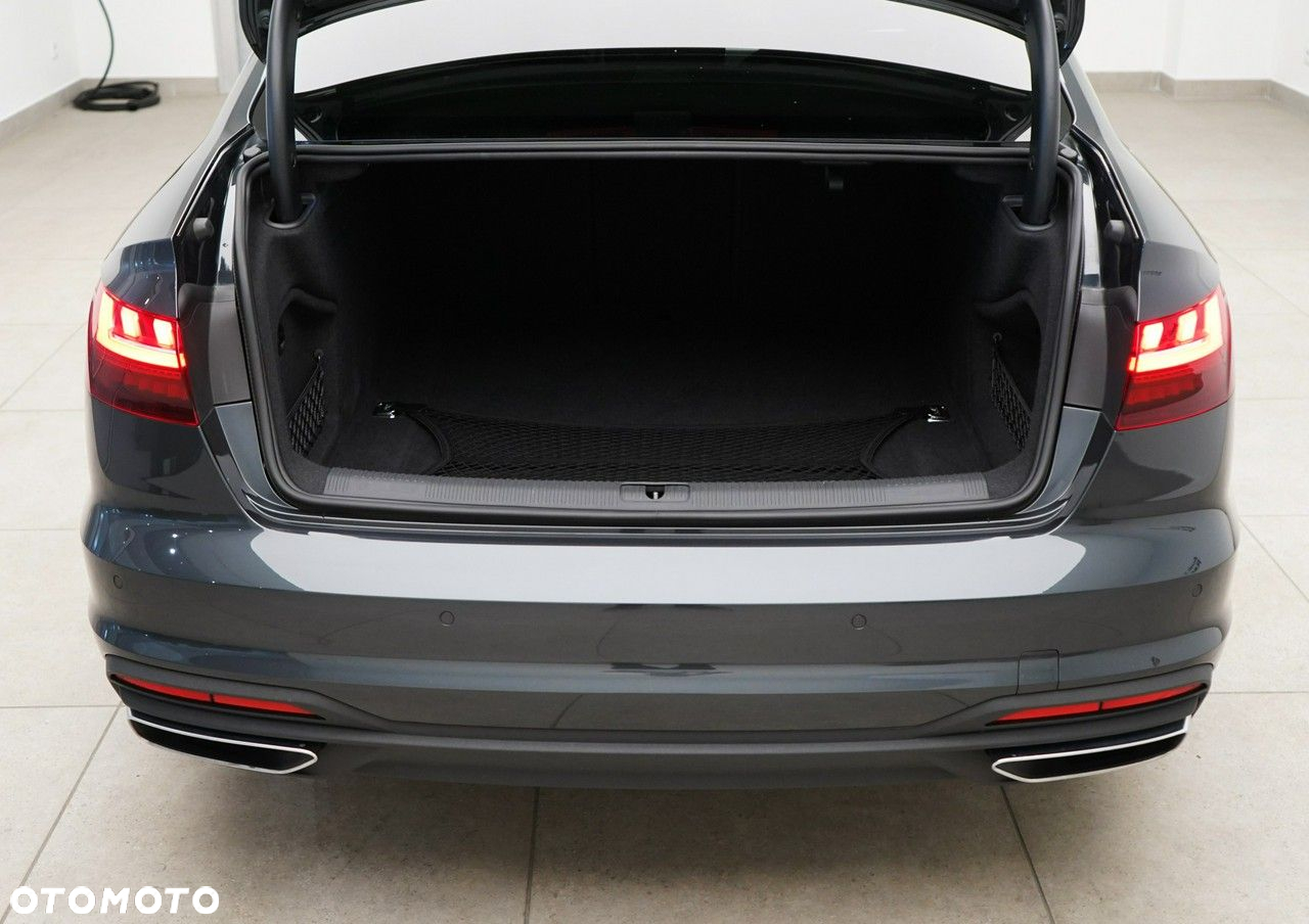 Audi A4 - 12
