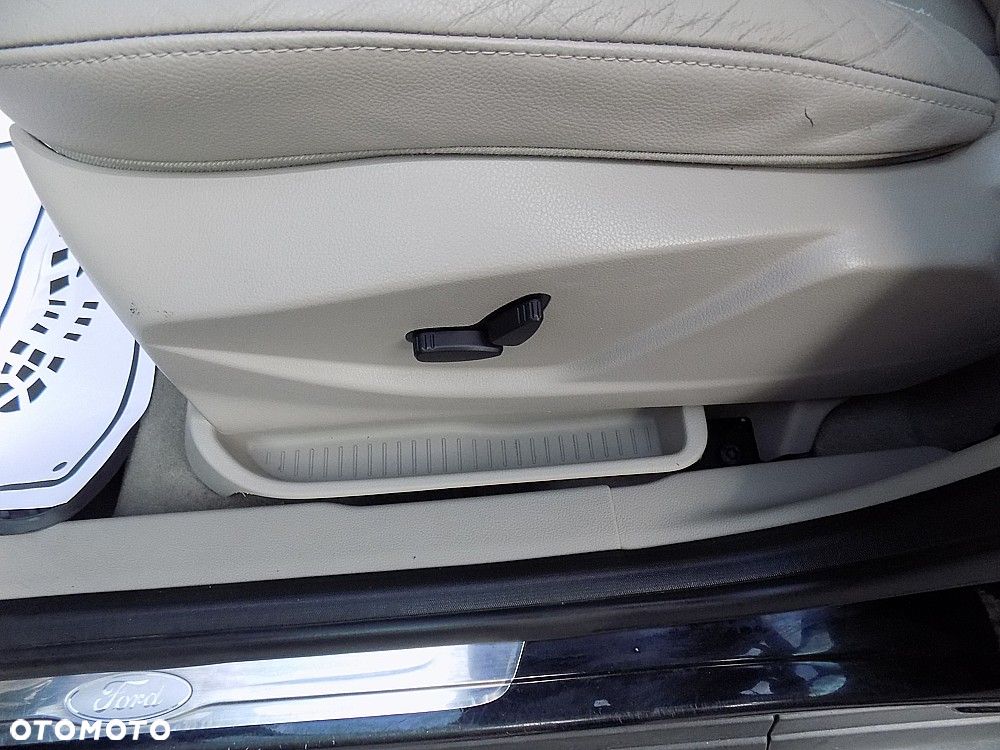 Ford C-MAX 1.0 EcoBoost Titanium ASS - 13