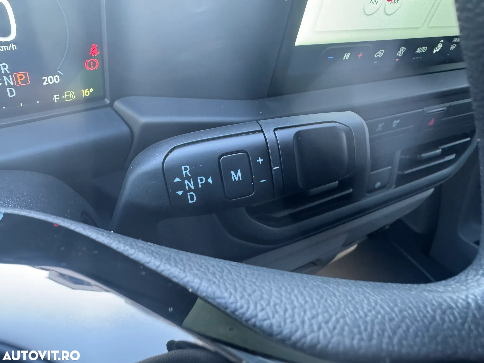 Ford Transit Custom Kombi 320 2.0 EcoBlue 170 CP L2H1 Trend Aut. - 18