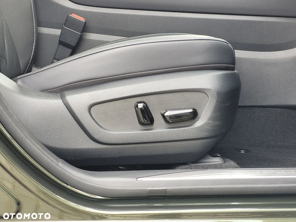 Lexus NX 350h Omotenashi AWD - 19