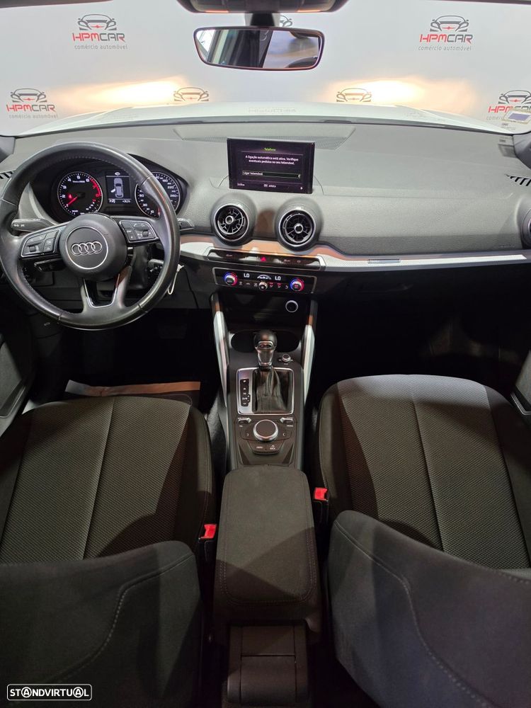 Audi Q2 30 TFSI Design S tronic - 17
