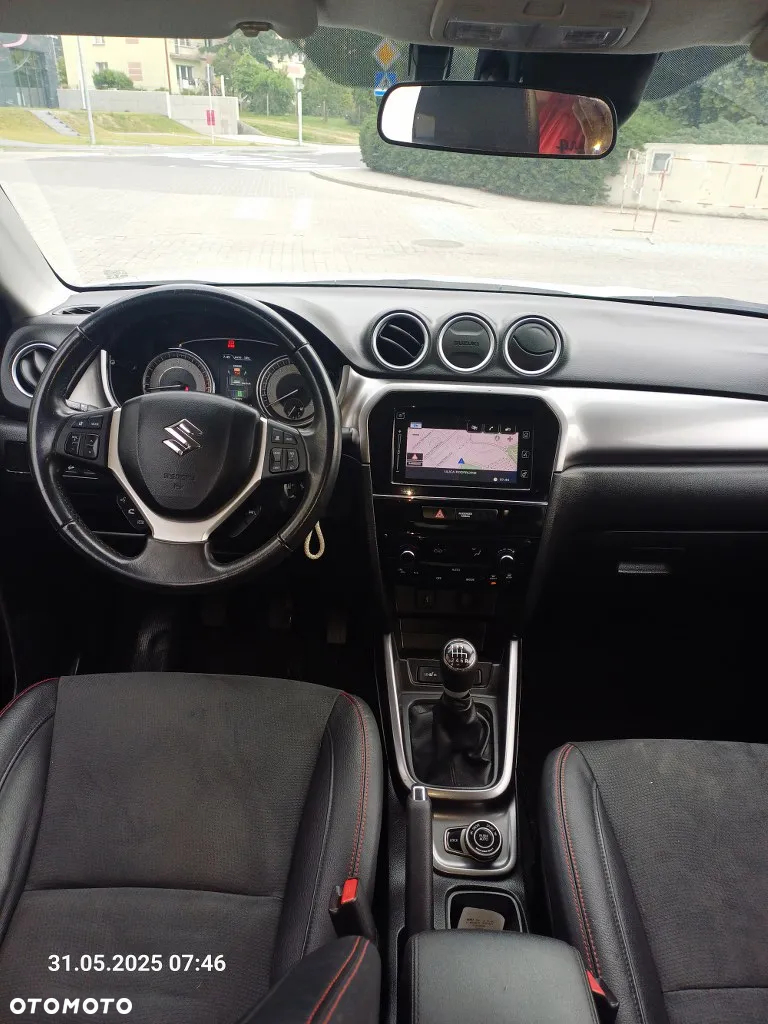 Suzuki Vitara 1.4 Boosterjet Hybrid Comfort+ - 35