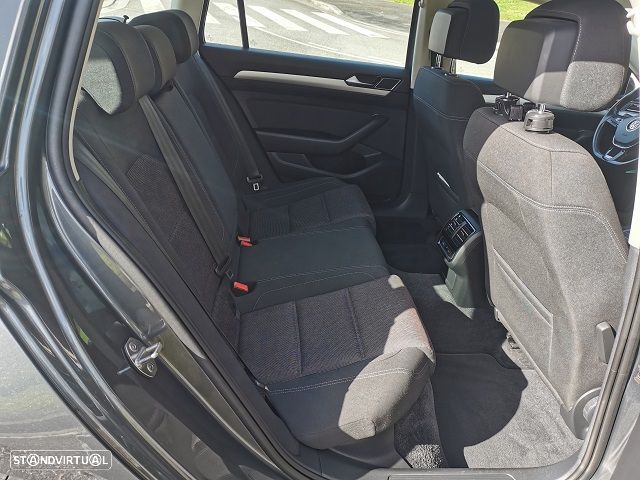 VW Passat Variant 2.0 TDi DSG (BlueMotion ) Comfortline - 24