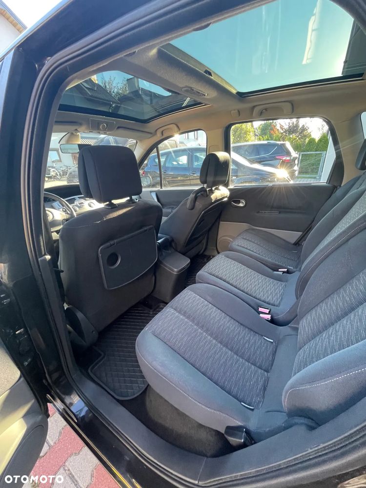 Renault Scenic - 15